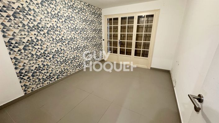 Image No.13-5 Bed House for sale