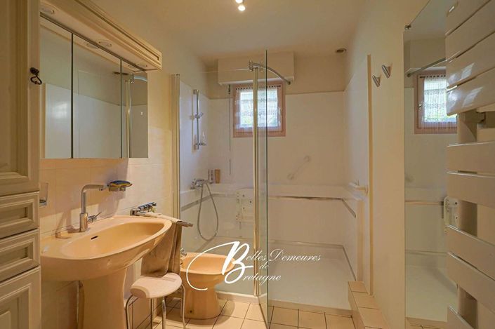 Image No.18-3 Bed House for sale