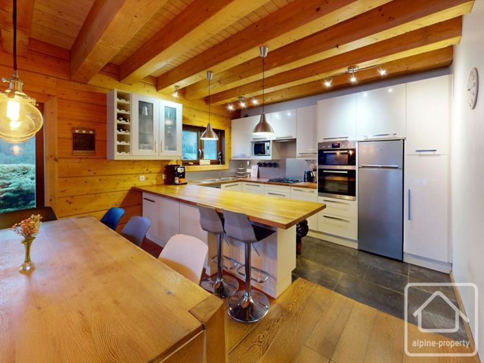 Image No.3-4 Bed Property for sale