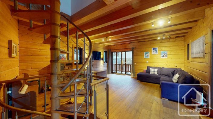 Image No.4-4 Bed Property for sale