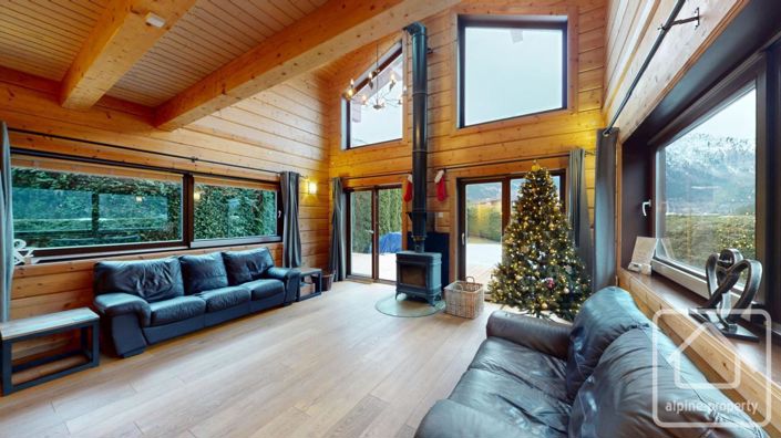 Image No.6-4 Bed Property for sale