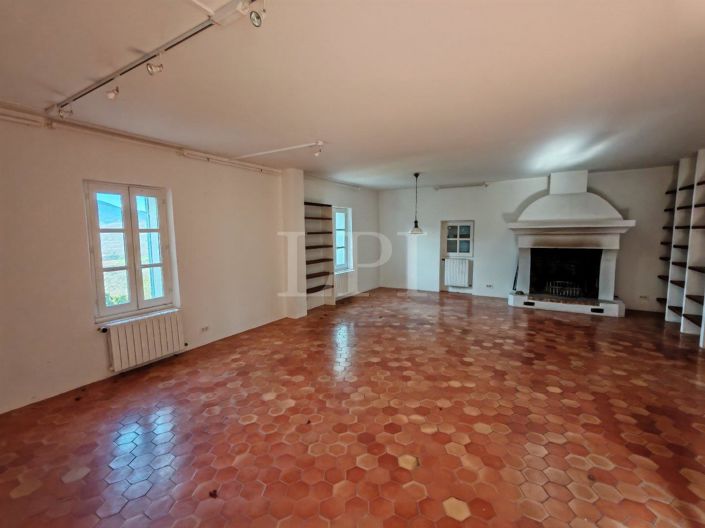 Image No.13-3 Bed House for sale