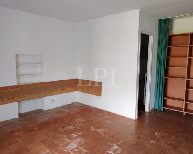 Image No.18-3 Bed House for sale