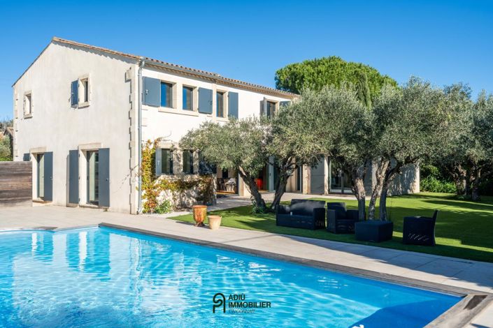 Image No.17-6 Bed House for sale