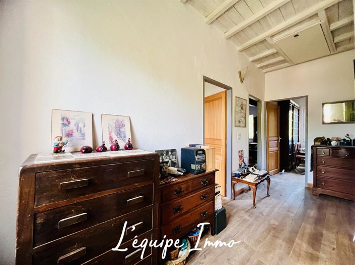 Image No.9-4 Bed House for sale