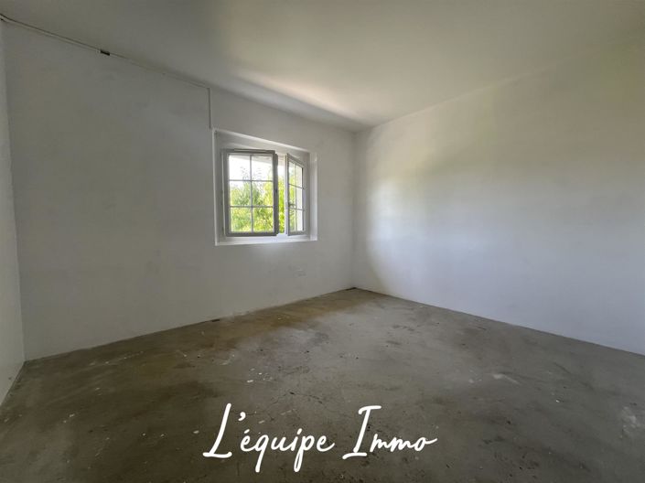 Image No.16-4 Bed House for sale