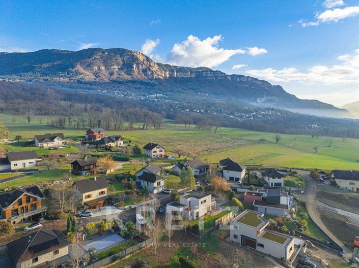 Image No.14-4 Bed House for sale