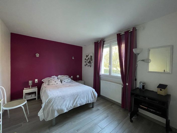 Image No.11-3 Bed House for sale