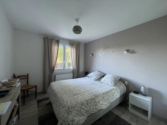 Image No.9-3 Bed House for sale