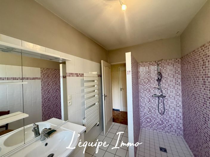 Image No.8-4 Bed House for sale