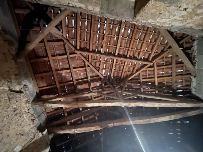 Image No.10-3 Bed House for sale