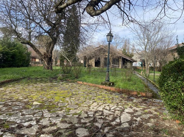 Image No.12-6 Bed House for sale