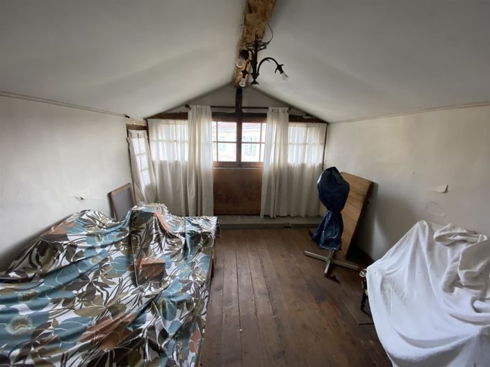 Image No.15-6 Bed House for sale