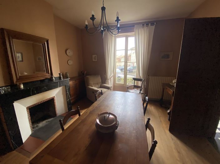 Image No.4-6 Bed House for sale