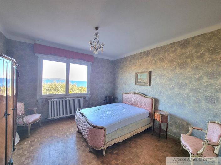 Image No.12-3 Bed House for sale