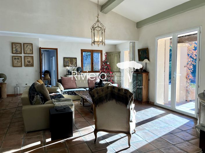 Image No.10-2 Bed House for sale