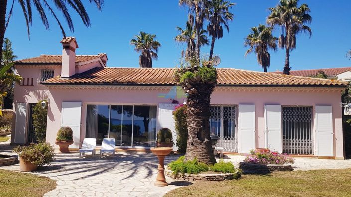 Image No.2-5 Bed House for sale