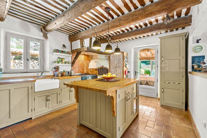 Image No.18-4 Bed House for sale