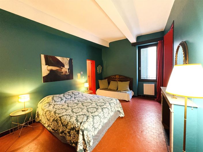 Image No.12-9 Bed House for sale