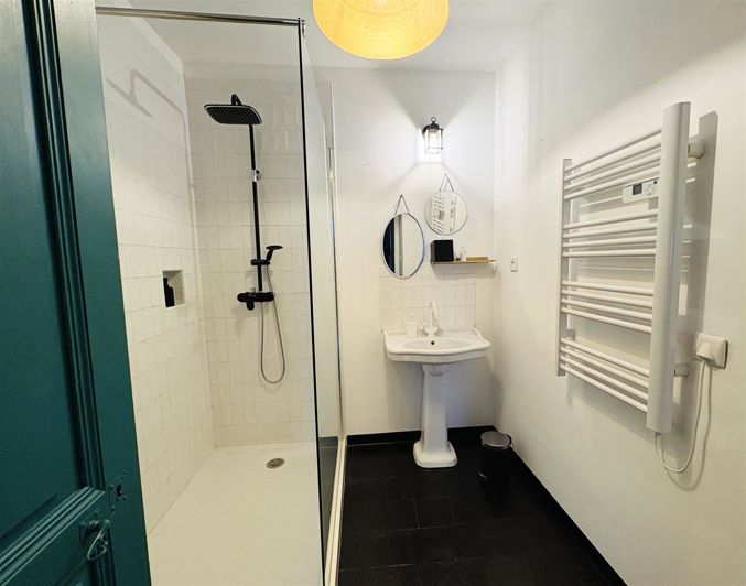 Image No.13-9 Bed House for sale