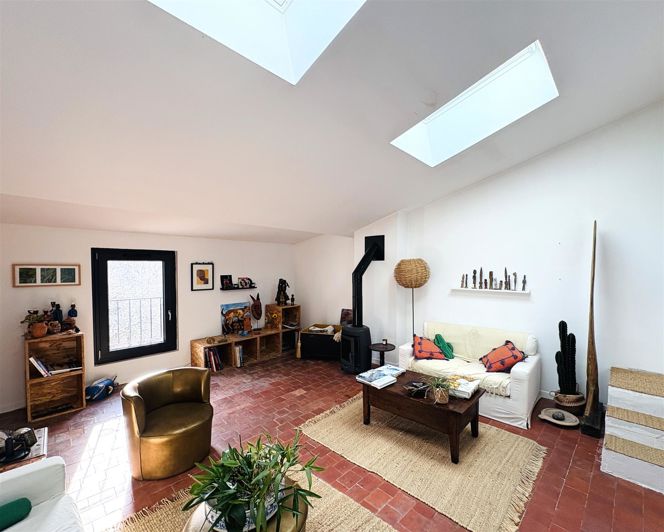 Image No.20-9 Bed House for sale