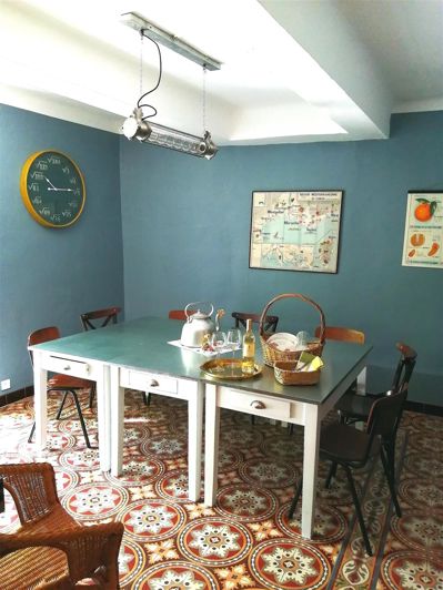 Image No.8-9 Bed House for sale