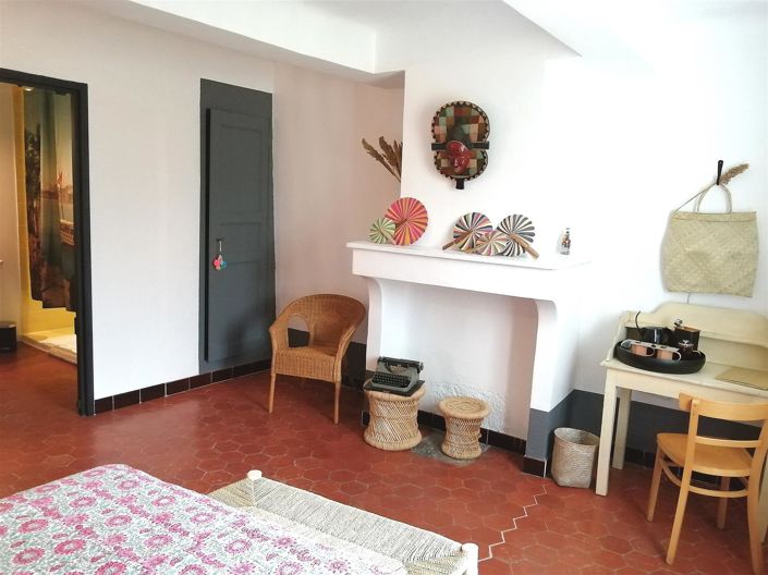 Image No.9-9 Bed House for sale