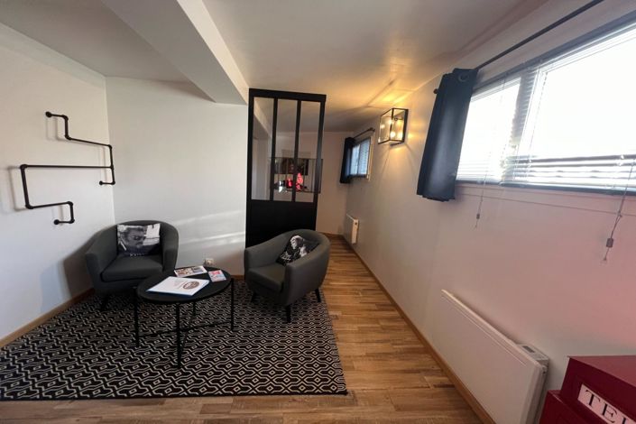 Image No.15-3 Bed House for sale