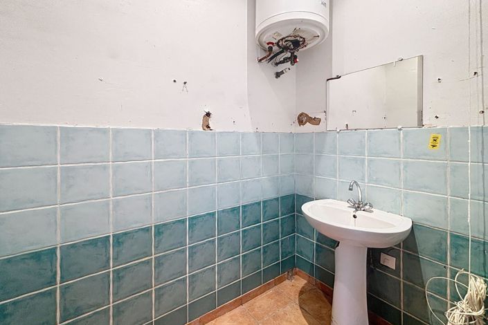 Image No.6-House for sale