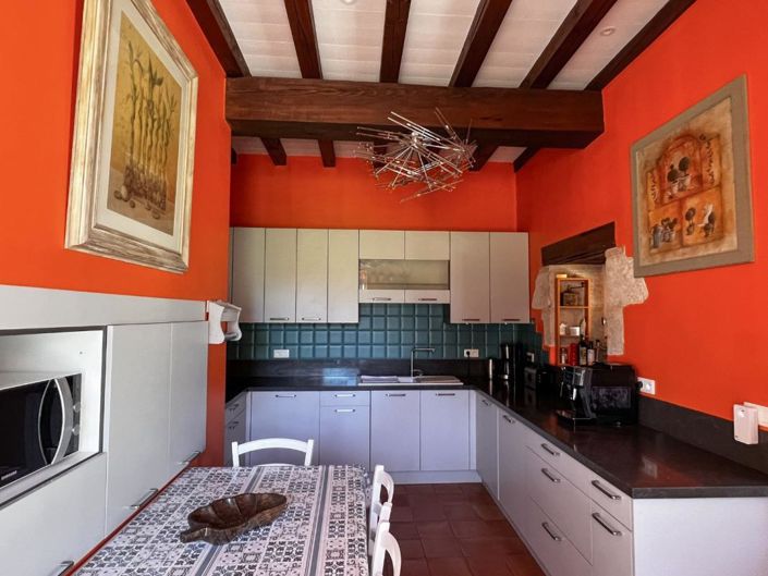 Image No.11-7 Bed House for sale