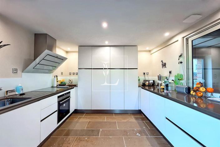 Image No.8-Propriété de 6 chambres à vendre à Puygaillard-de-Quercy