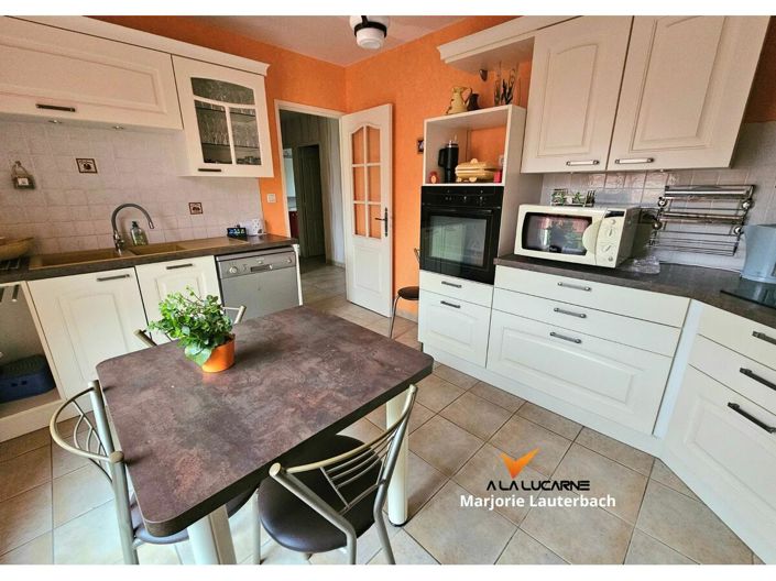 Image No.3-3 Bed House for sale