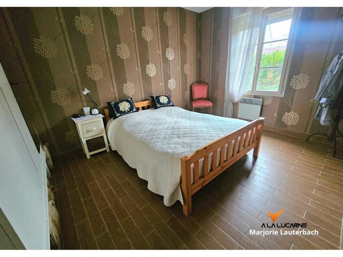 Image No.8-3 Bed House for sale