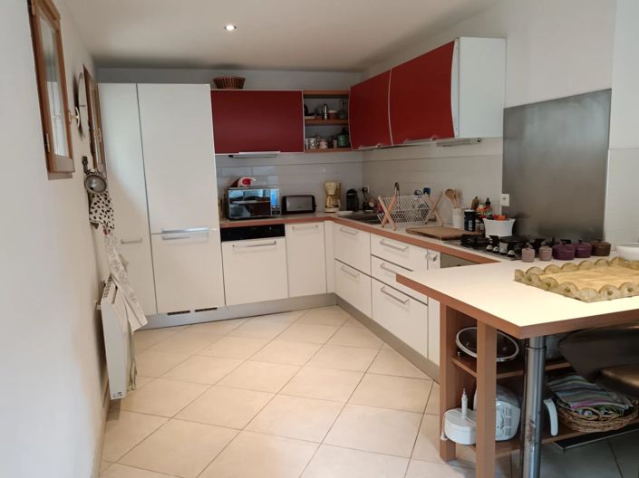 Image No.11-3 Bed House for sale