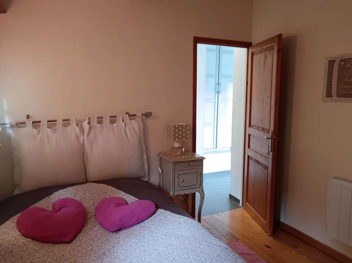 Image No.19-3 Bed House for sale