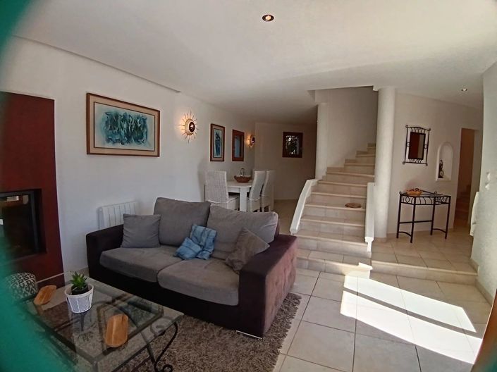 Image No.44-3 Bed House for sale