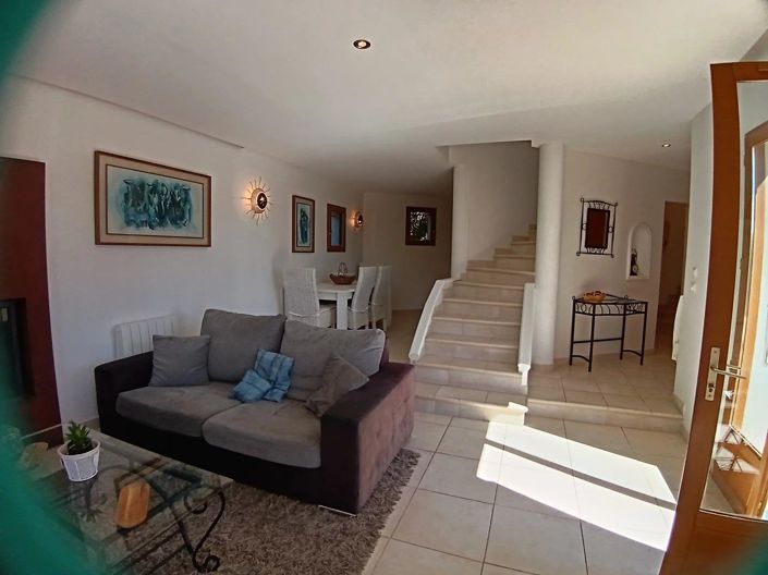 Image No.45-3 Bed House for sale