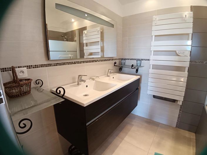 Image No.48-3 Bed House for sale