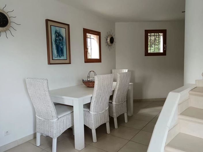 Image No.9-3 Bed House for sale