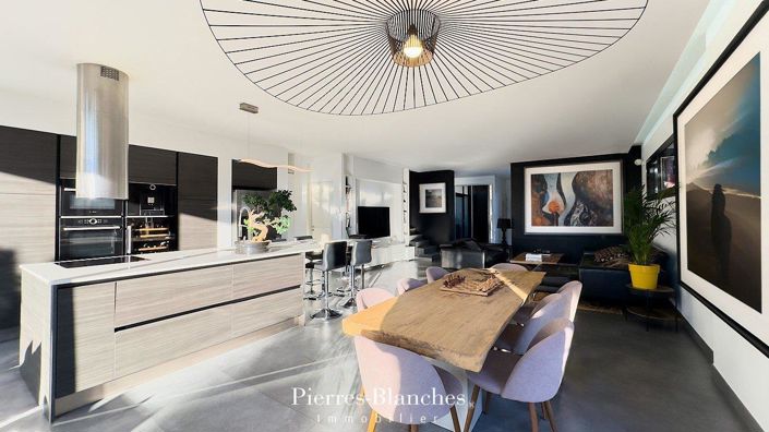 Image No.3-4 Bed House for sale