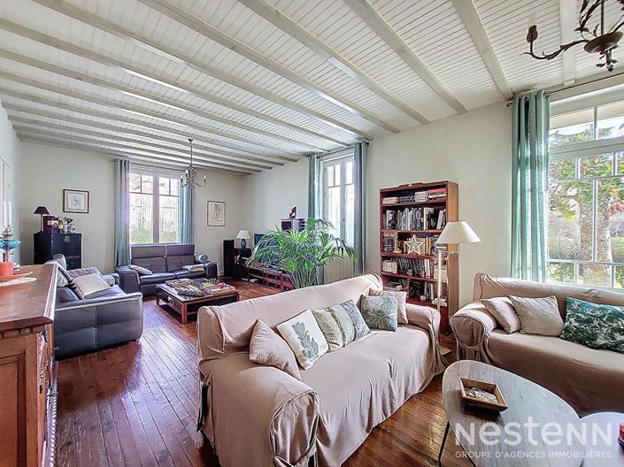 Image No.2-4 Bed House for sale