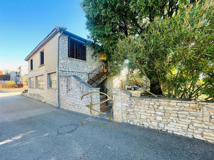 Image No.2-Maison de 2 chambres à vendre à Orgnac-l'Aven