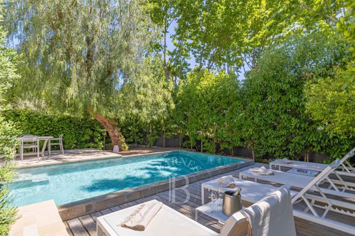 Image No.3-5 Bed House for sale