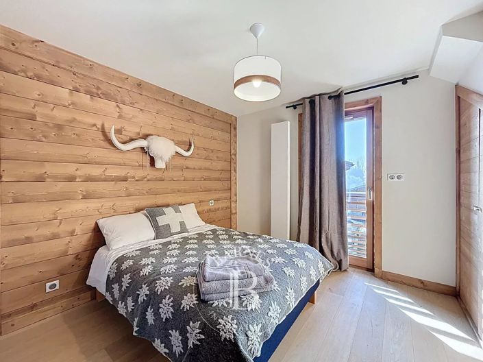 Image No.11-3 Bed Apartment for sale