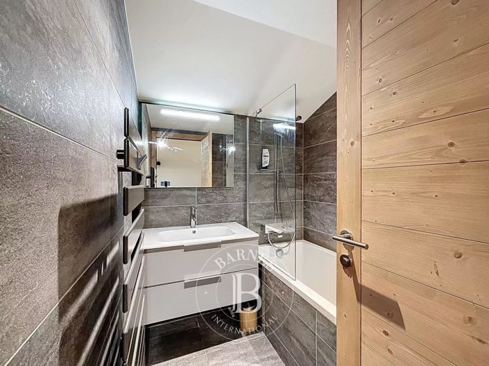 Image No.15-3 Bed Apartment for sale