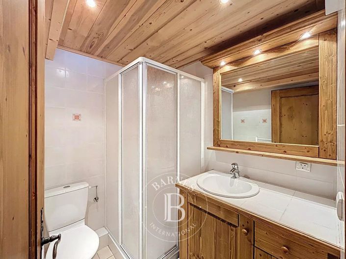 Image No.13-5 Bed Apartment for sale