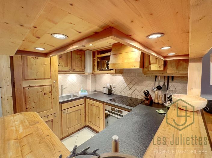 Image No.2-5 Bed Apartment for sale