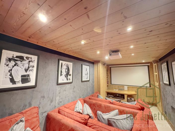 Image No.20-5 Bed Apartment for sale