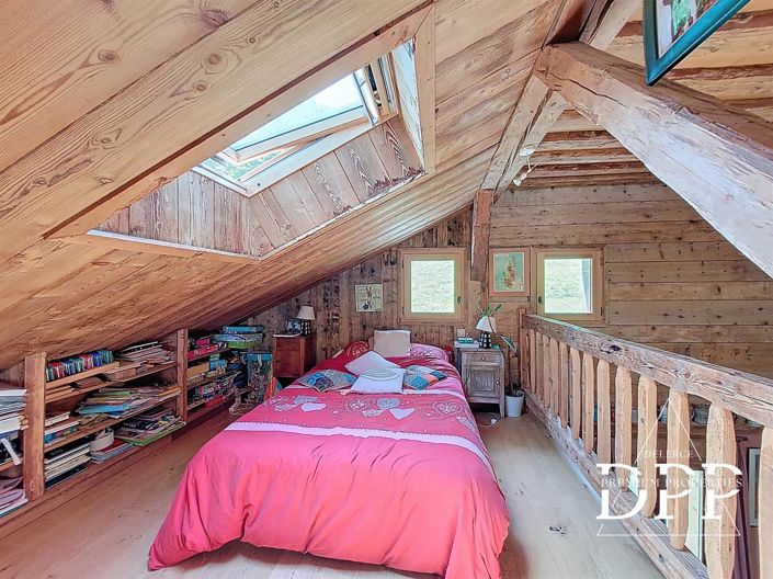 Image No.12-7 Bed House for sale