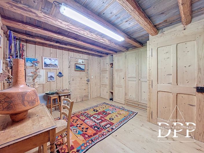 Image No.14-7 Bed House for sale